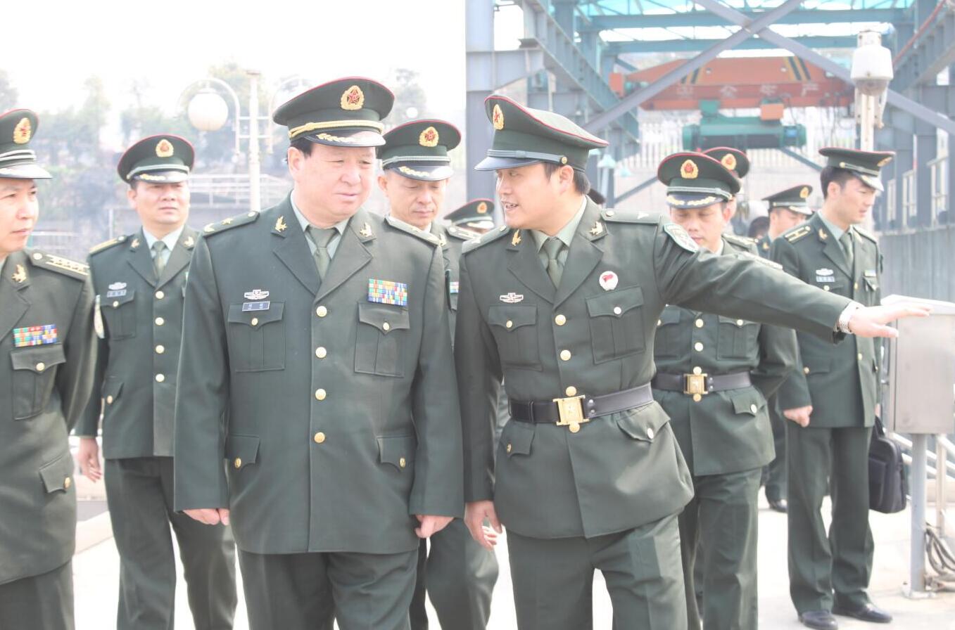 2011年3月，时任省军区政治部原主任刘新将军莅临公司视察.jpg